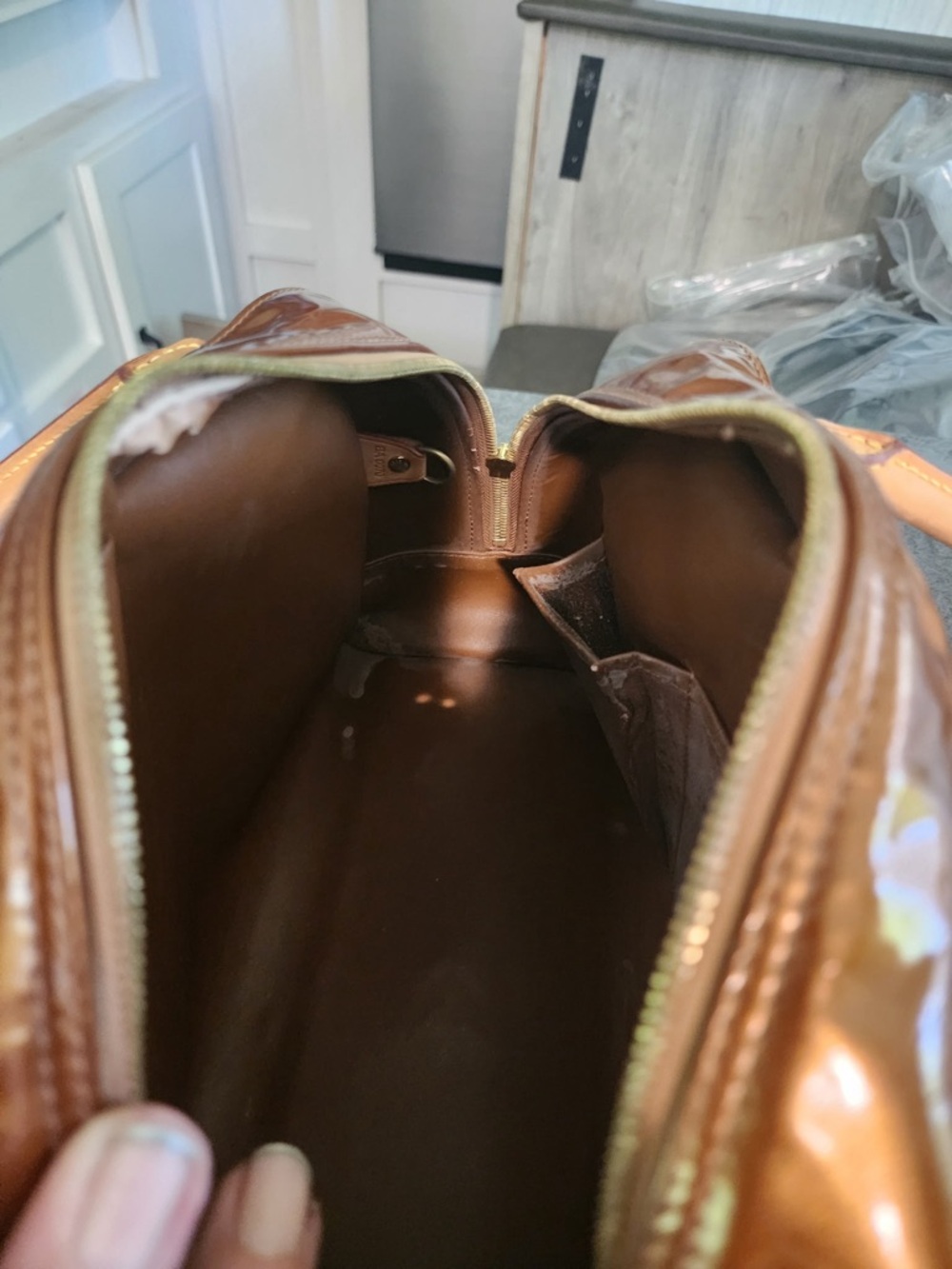 Louis Vuitton Metallic Copper Vernis Monogram Satchel - Picture 10 of 10